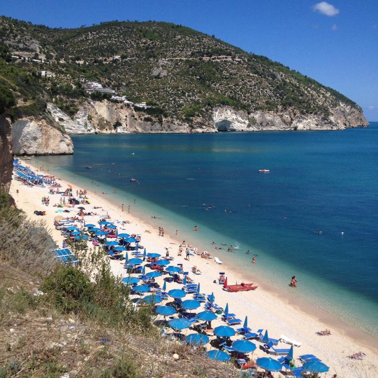 Quali sono le più belle spiagge libere del Salento LaTerradiPuglia Shop